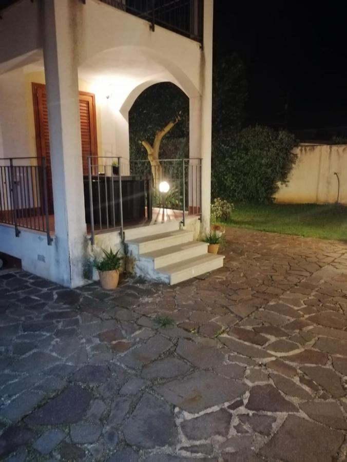Villa Cavalluccio Marino Con Piscina Idromassaggio Carini Bagian luar foto